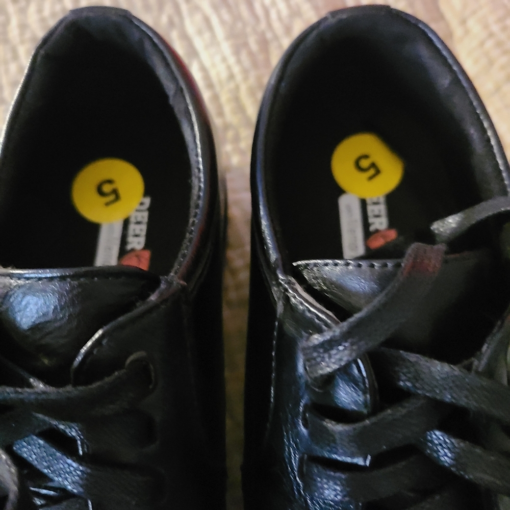 Dress shoes - Picture 3 of 3